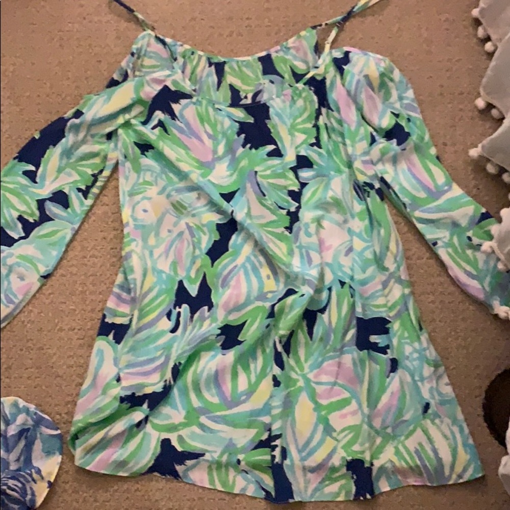 Size small shoulder cut out dress